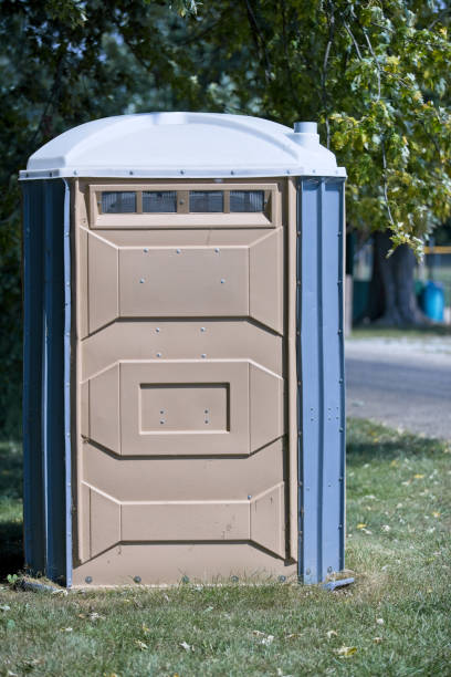 Best Portable toilet rental cost  in North Industry, OH